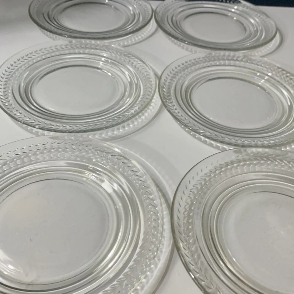 6 Vintage Clear Glass Bread & Butter Dessert Appetizer Small Plates for Dining